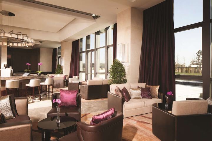 Hotel Interior 2 of 129