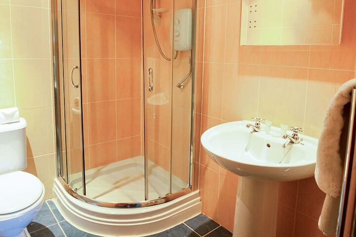 Room 27 of 44