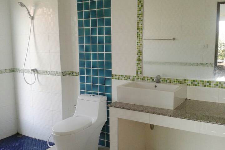 Room 12 of 22