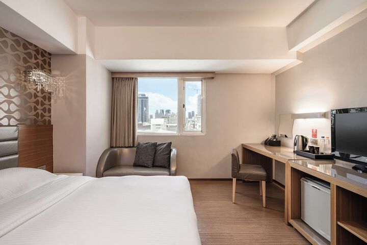Room 19 of 41