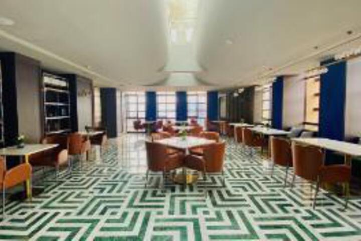 Lemon Hotel