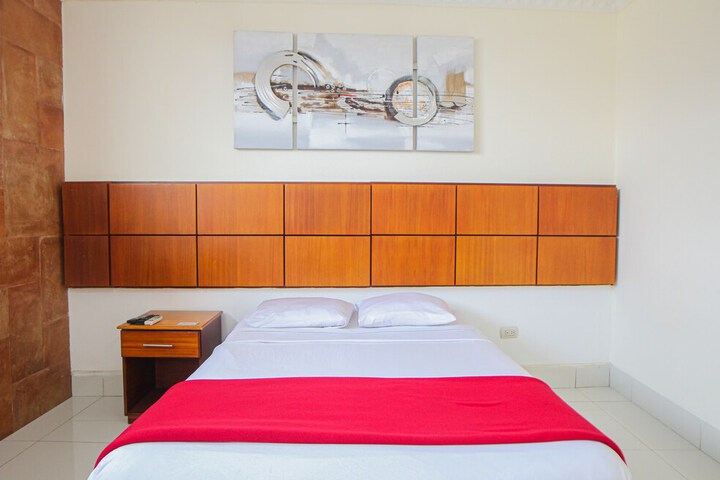 Room 33 of 74