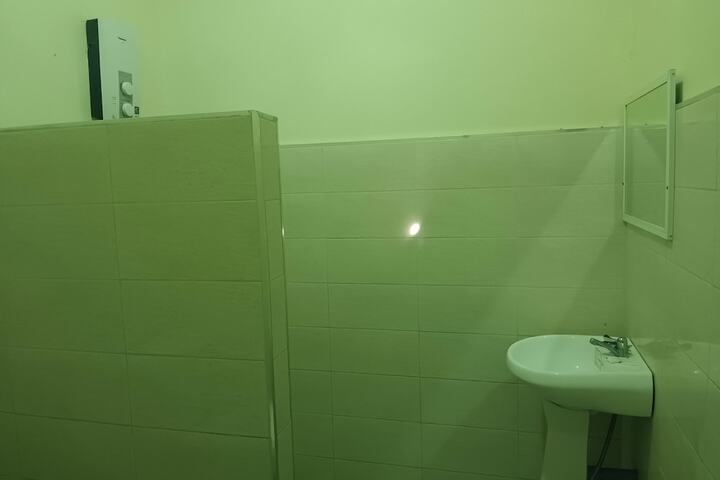 Room 14 of 30