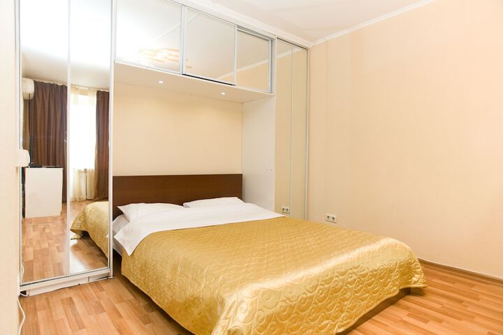 Room 15 of 161