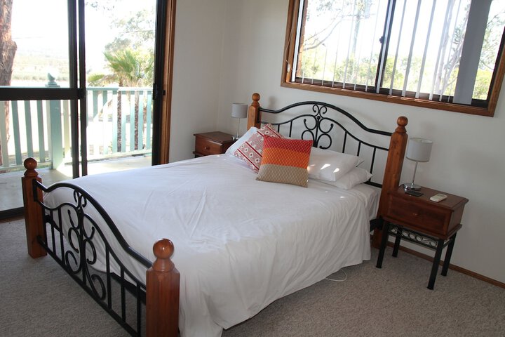 Room 2 of 95