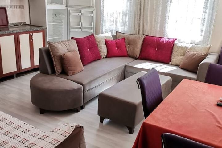 Room 3 of 61