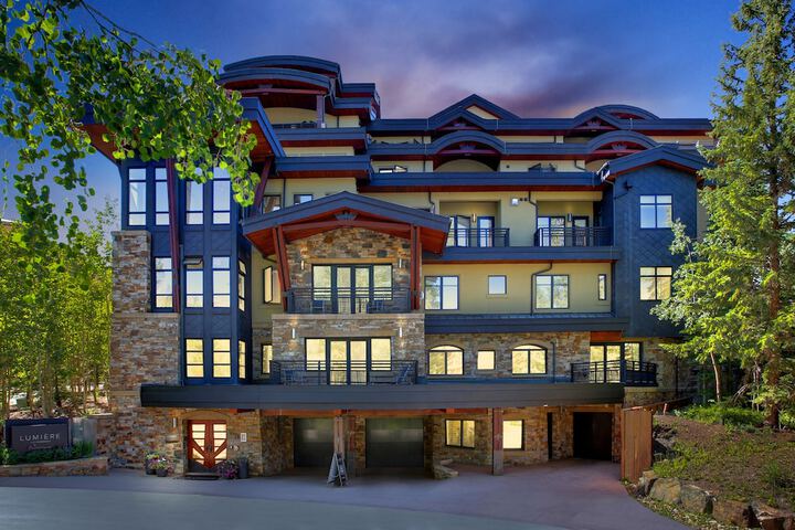Hotel 143 of 156