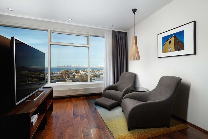 Room 44 of 119