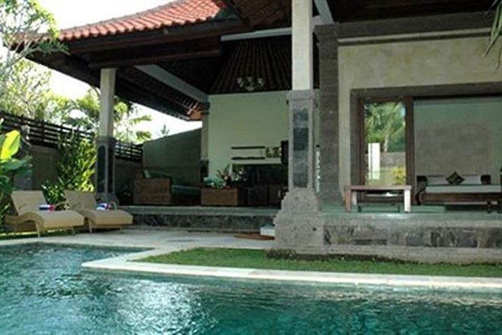 Pools & Facilities