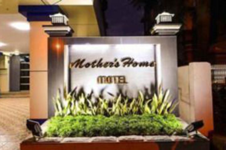 Mothers Home Motel