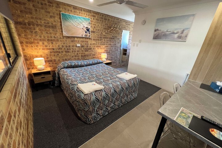 Room 7 of 22