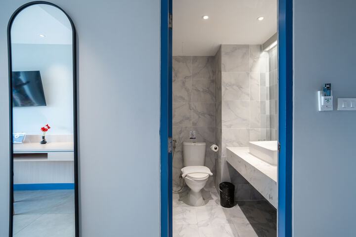 Clean Restrooms