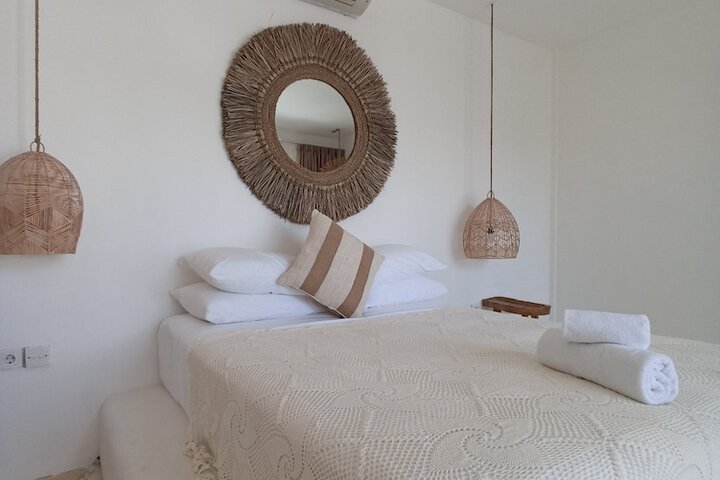 Room 9 of 52