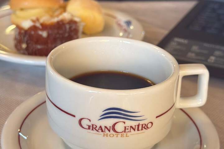 Breakfast/Coffee Service 18 of 20