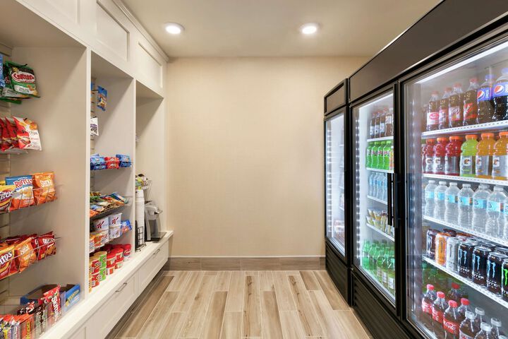 Snack bar