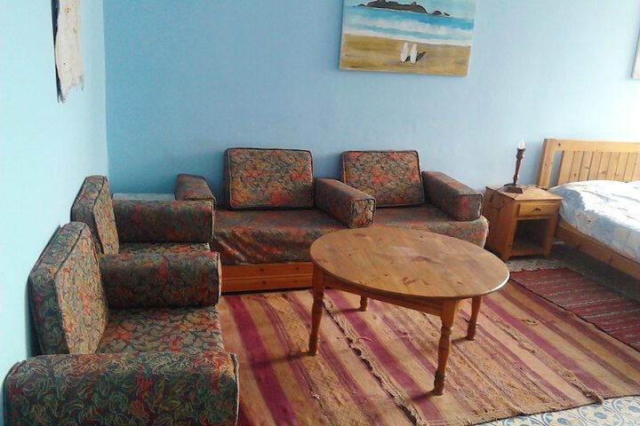Room 19 of 48