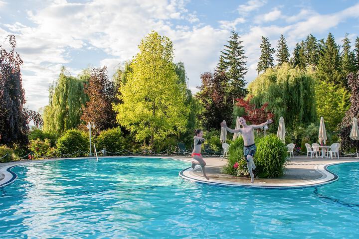 Pool Hotel