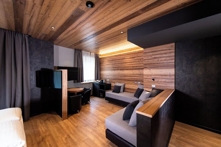 Room 25 of 55