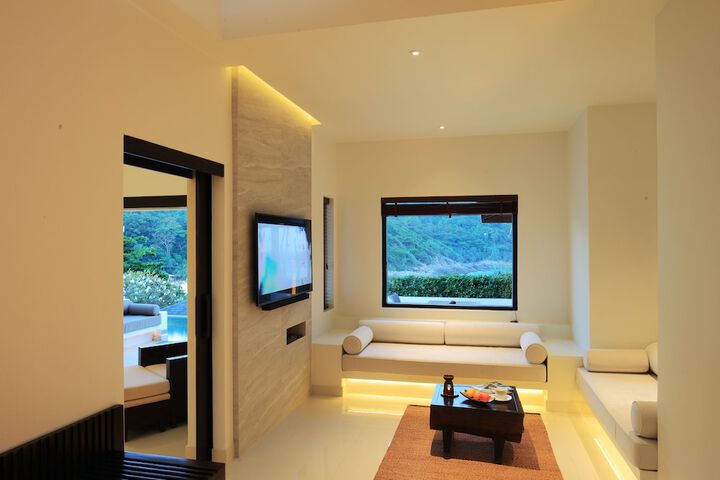 Room 15 of 229
