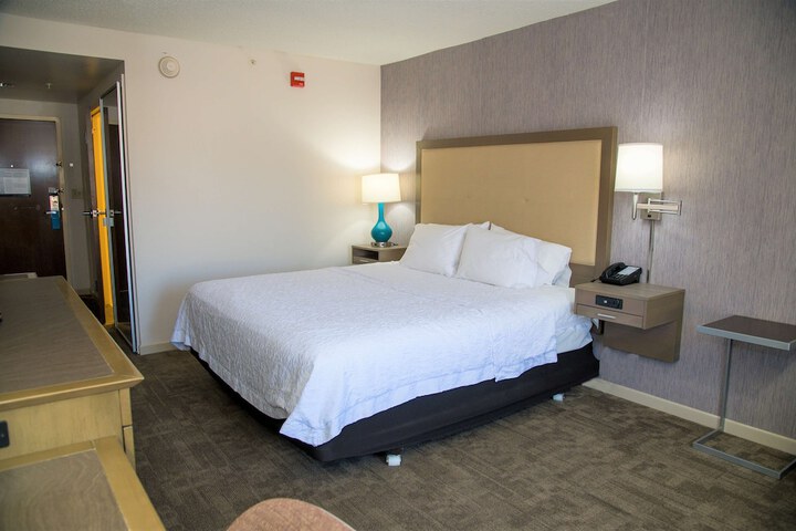 1 King Bed with Sofa Bed (3 of 16)