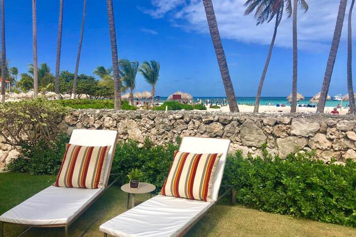 Hotel Exterior 49 of 59