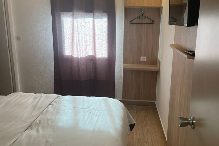 Room 7 of 15