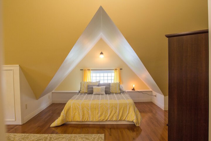 Room 7 of 124