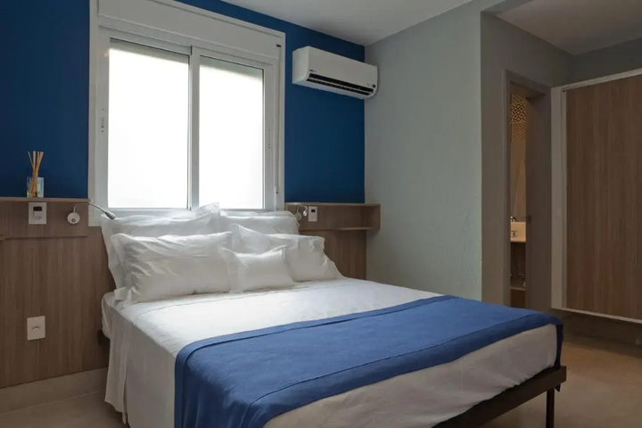 Room 3 of 17