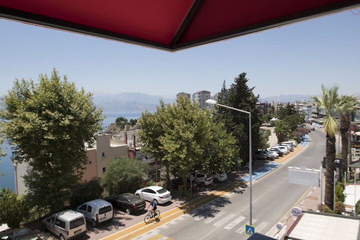Terrace/Patio 58 of 64