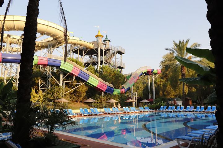 Pool 33 of 202