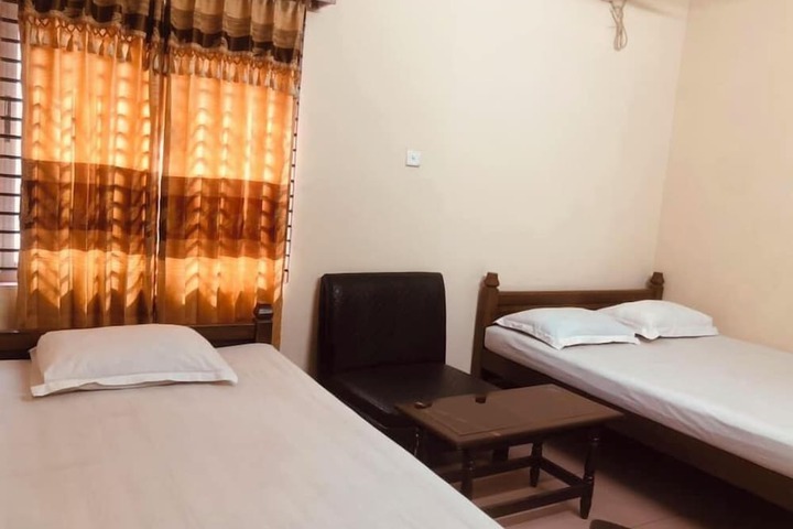 Room 18 of 37