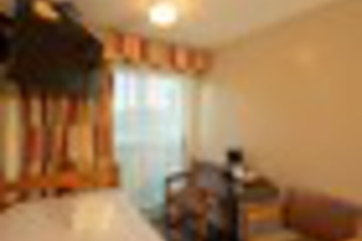 Room 53 of 207