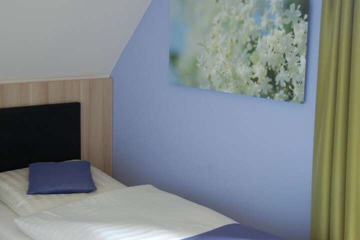 Room 4 of 29