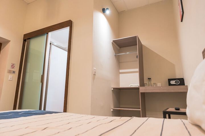 Room 30 of 73