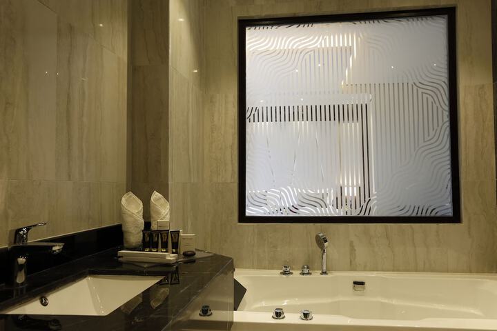 Room 41 of 61