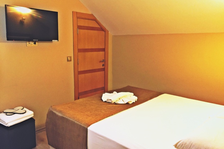 Room 36 of 50