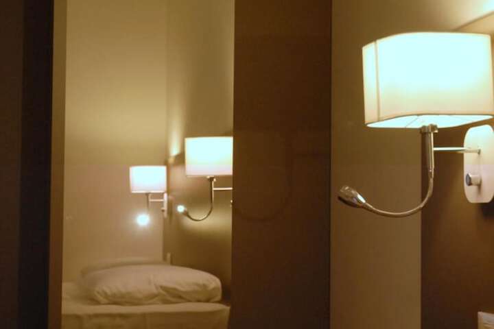 Room 14 of 42