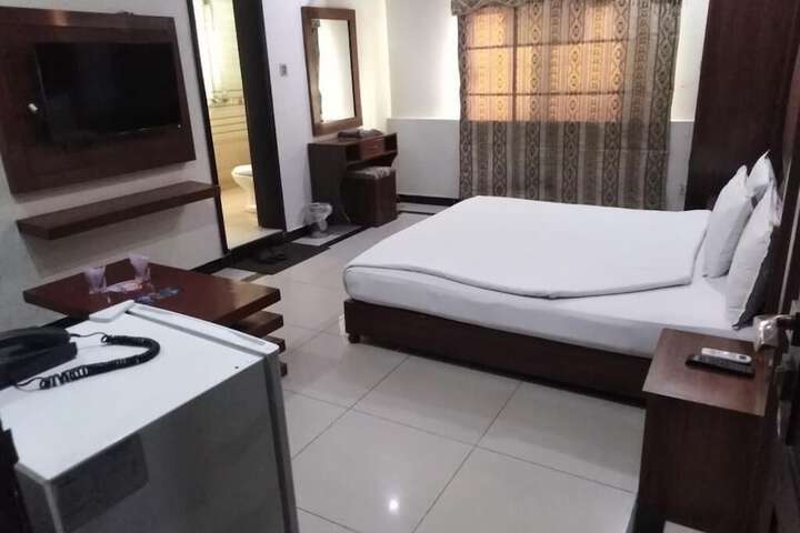 Room 26 of 67