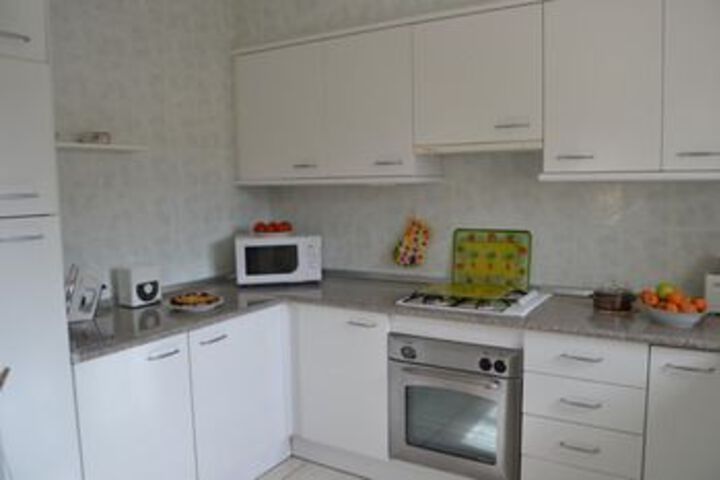 Room 5 of 10