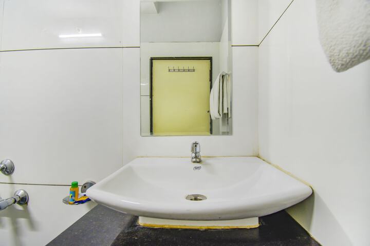 Room 5 of 21