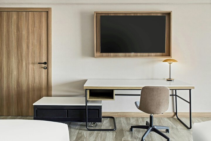 Room 26 of 54