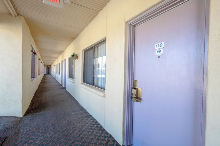 Ballroom/Hall 57 of 68