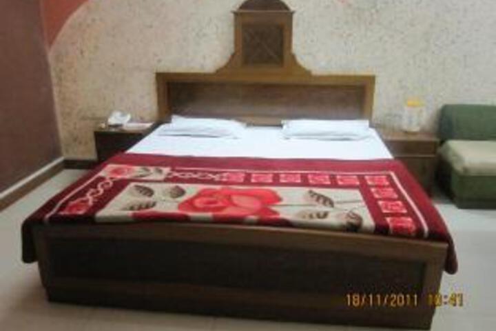 Room 5 of 5