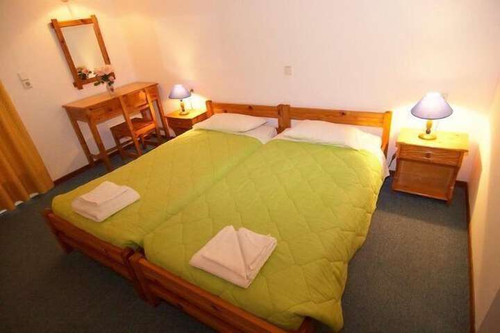 Room 8 of 26