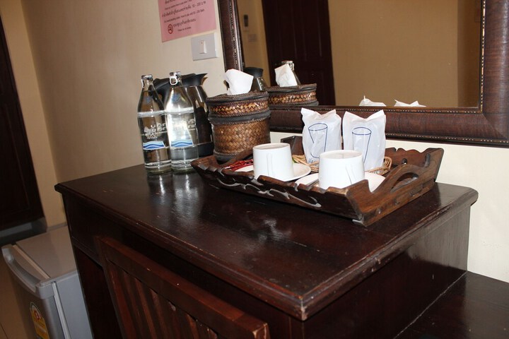 Breakfast/Coffee Service 35 of 60