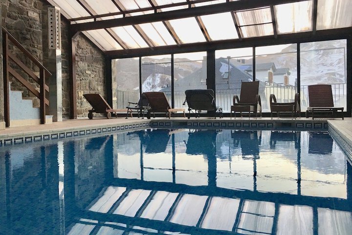 Pool 15 of 43