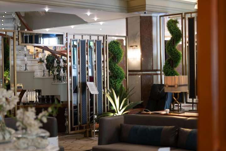 Hotel Lobby