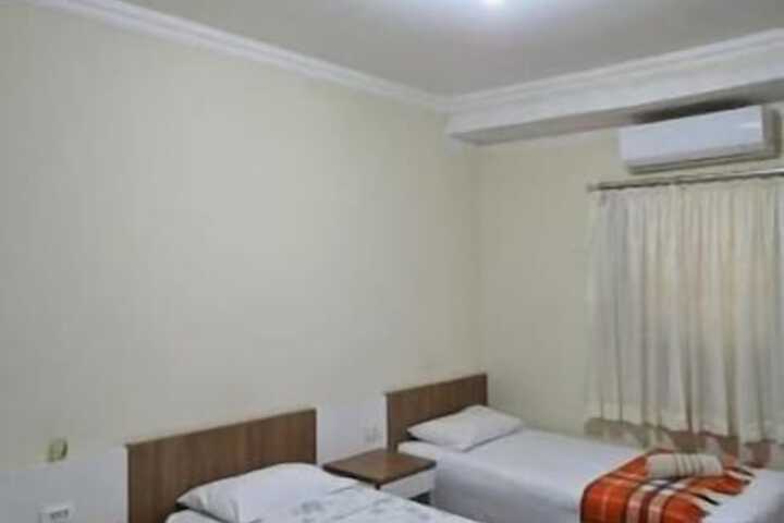 Room 11 of 37