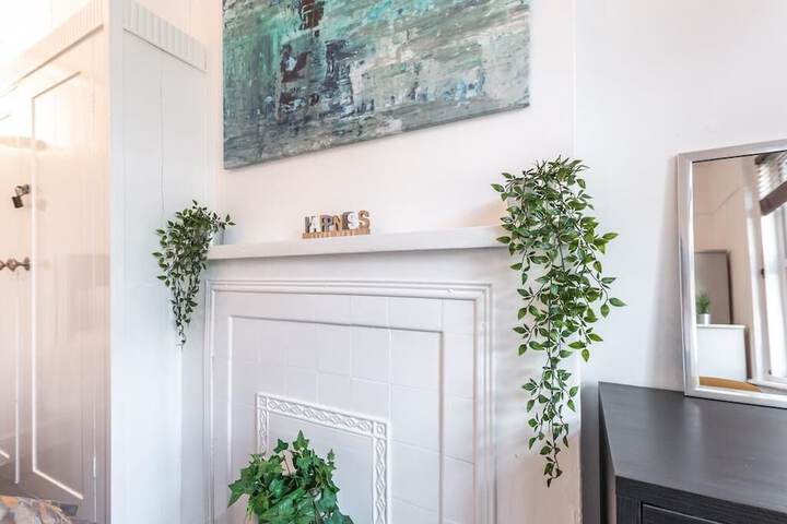 Room 104 of 154