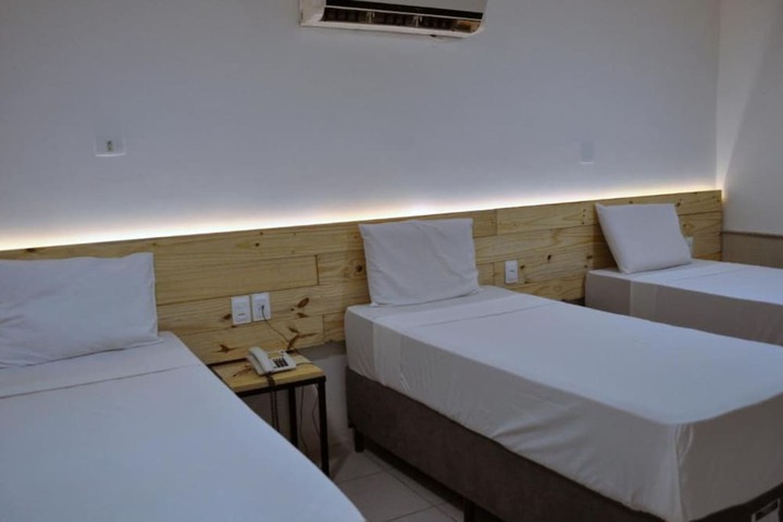 Room 12 of 35